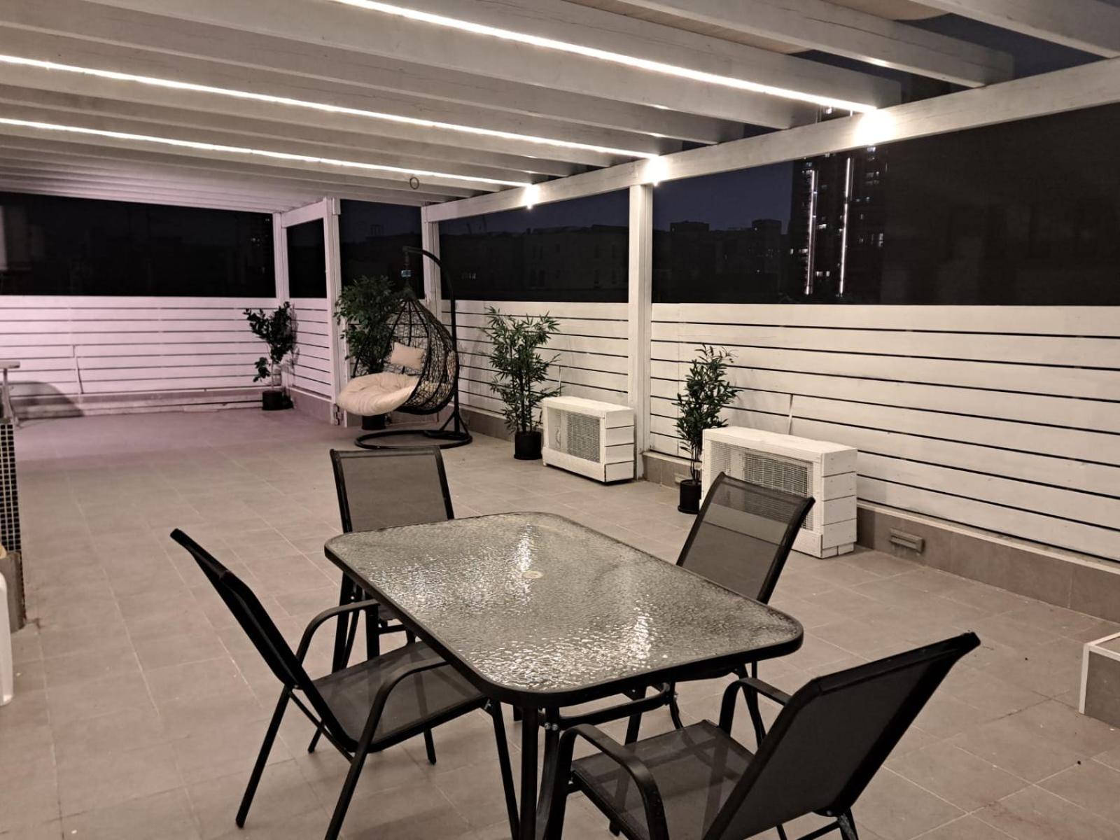 Authentic One Bedroom Apartment In City Center 예루살렘 외부 사진