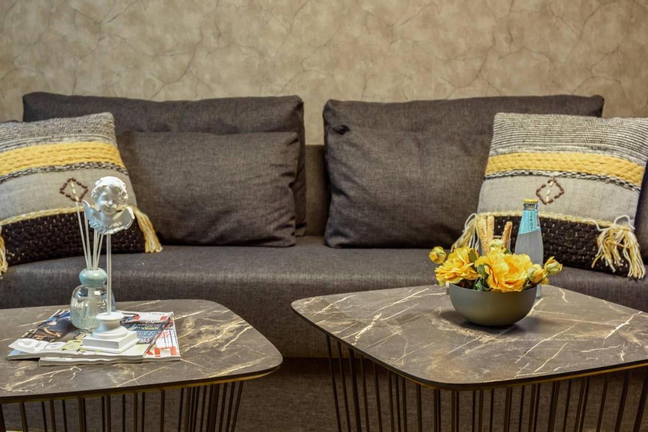 Authentic One Bedroom Apartment In City Center 예루살렘 외부 사진